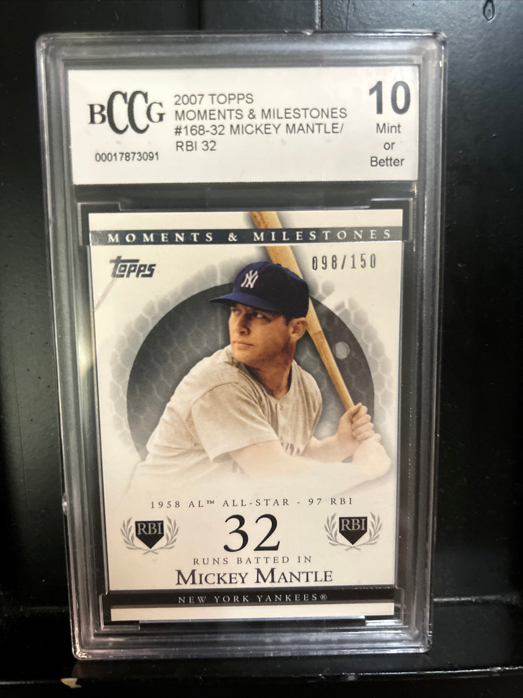 Mickey Mantle 2007 Topps Moments and Milestones #168-32 /150 HOF Yankees BCCG 10